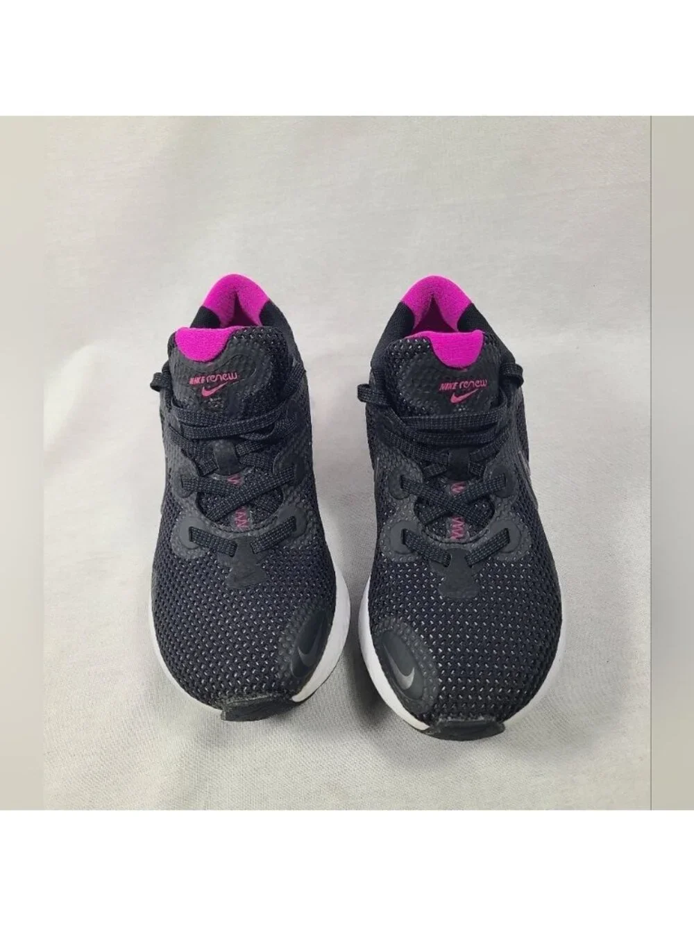 Nike Renew Run Black White shoes womens size 6